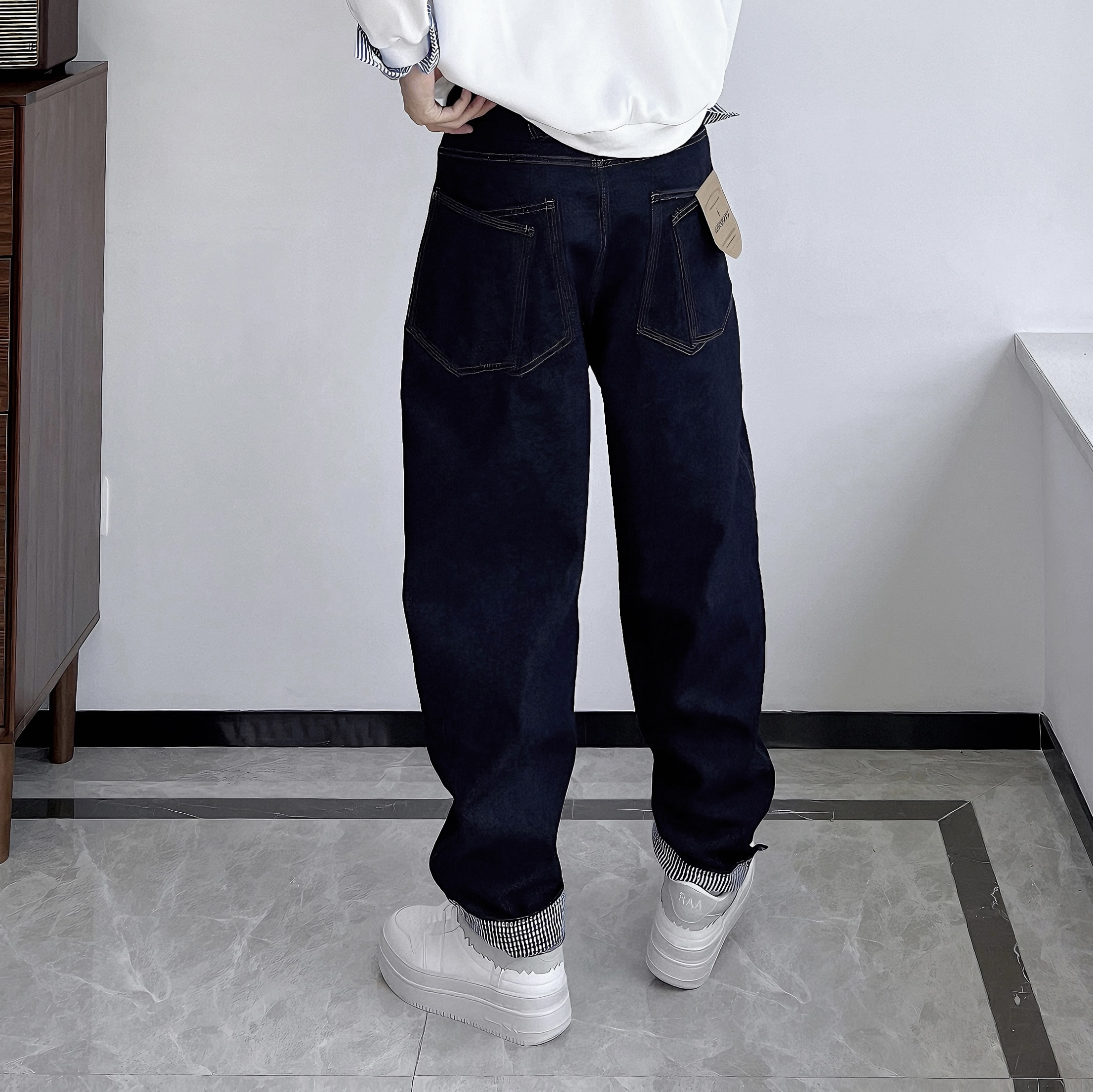 LUCHONG设计感拼接美式弯刀牛仔裤 蓝黑廓形宽松牛仔休闲长裤男装 - 图2