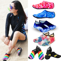 Beach socks shoes men and women diving snorkeling children involved in water swimming shoes non-slip anti-cut soft bottom barefoot sticking to the creek shoes