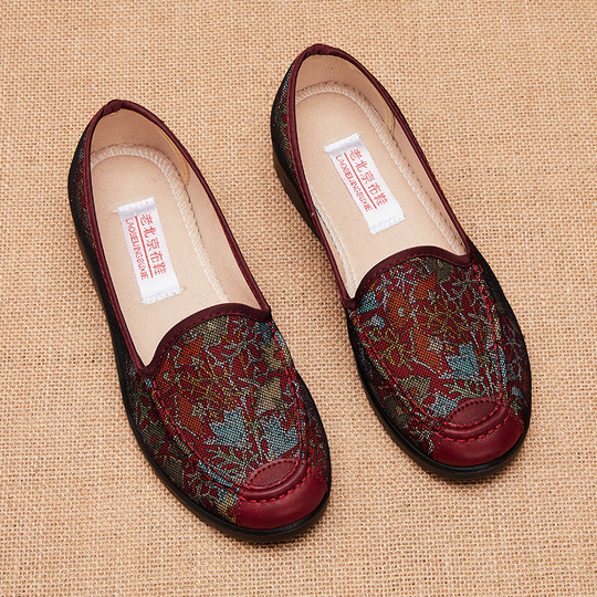 Old lady old Beijing cloth shoes loose comfortable non-slip shoes