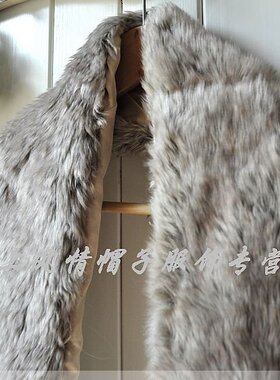 女士温暖仿皮草灰色围巾
