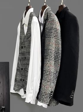 北欧风样板间衣柜软装道具饰品灰色男士衣帽间衣服样板房装饰摆件