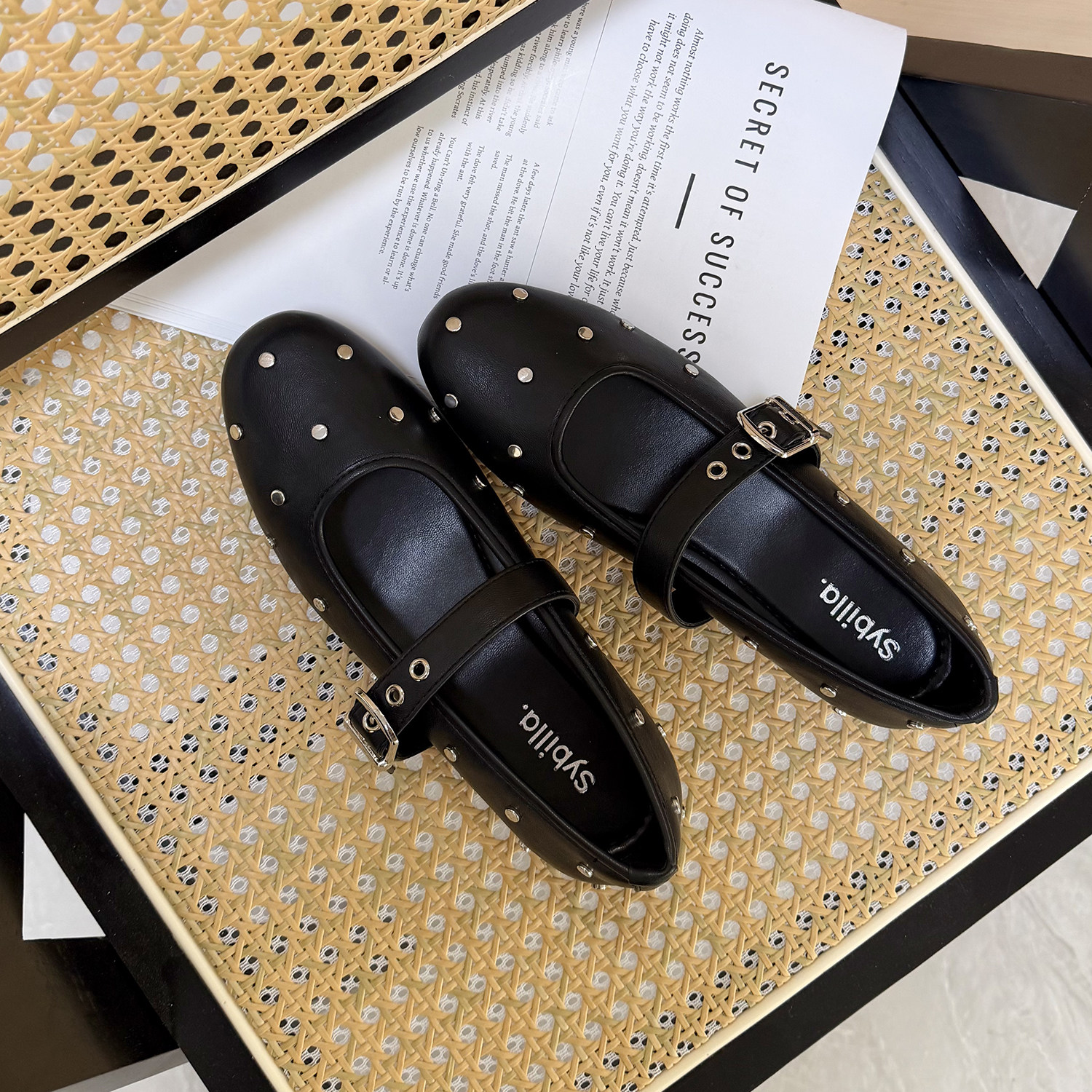 如履平地 外贸铆钉玛丽珍单鞋复古圆头一字带平底黑红豹纹女鞋,淘宝优惠券,粉丝福利购,淘宝优惠卷