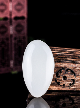 玉石匠新疆和田玉佛公吊坠籽料原石雕弥勒佛挂件白玉笑佛项链玉佩