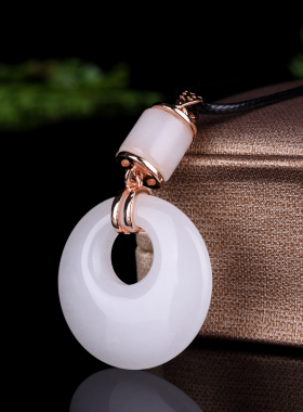 玉石匠新疆和田玉平安扣吊坠银镶嵌女士项链转运珠毛衣链玉吊坠