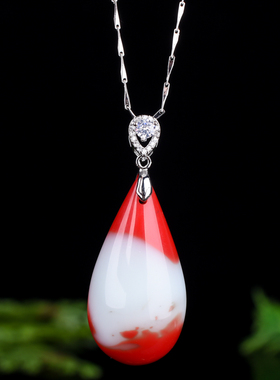 新疆和田玉鸡血红玉吊坠项链彩玉白花玉坠女款925银镶嵌水滴挂件