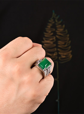 正品翡翠色男款方形戒指 925银镶嵌满绿帝王绿阳绿色玉髓大戒指