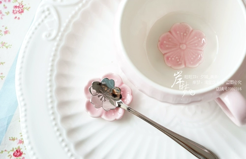 Керамическая розовая девочка Сердце маленький объект Ins в японском стиле Экспорт японской рамки палочки для палочки и вишнево -палочки для палочки