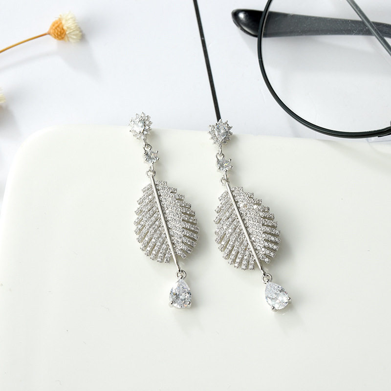 女士羽毛耳环韩版韩国s925银针欧蒂娜网红流行耳饰品,淘宝优惠券,粉丝福利购,淘宝优惠卷