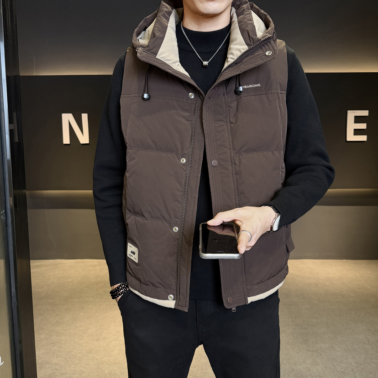 港风运动潮牌国标短款连帽羽绒马甲男秋冬外穿羽绒服马夹潮流坎肩,淘宝优惠券,粉丝福利购,淘宝优惠卷