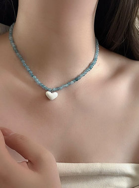 白色滴油爱心吊坠蓝色串珠项链女高级感温柔精致百搭颈链锁骨链