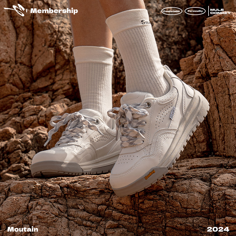 多嘴驴Donkey超火小白鞋女秋季新款增高板鞋厚底运动透气面包鞋 - 图2