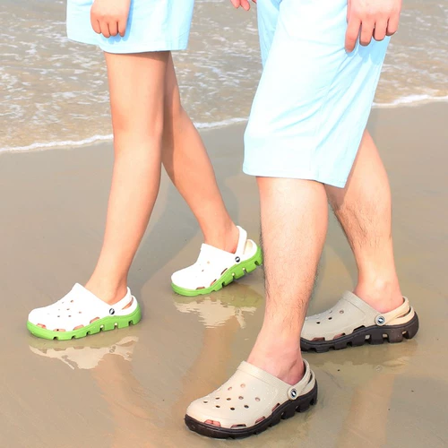 Летние тапочки в стиле Crocs, нескользящая пляжная обувь, трендовые босоножки на платформе, для влюбленных, большой размер, закрытый носок