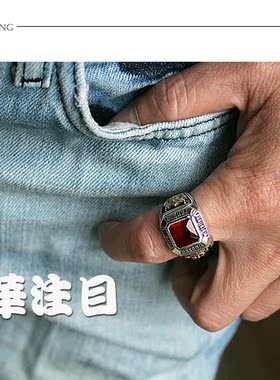 镶嵌宝石方形泰银大气戒指