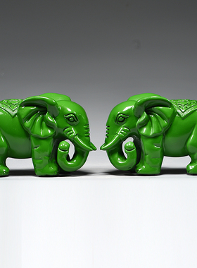 绿色木雕刻大象摆件实木一对象