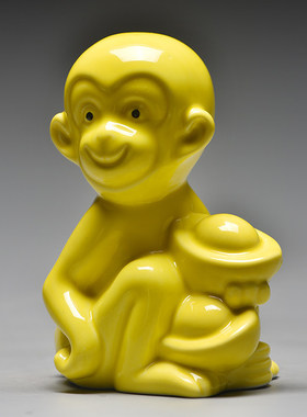 黄色陶瓷猴摆件化解补角玄关客厅