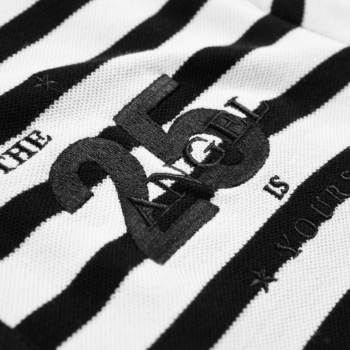  太平鸟男装outlets店Polo衫