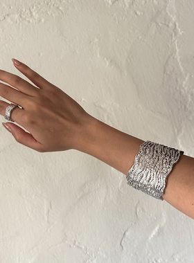 流沙肌理手镯女小众简约百搭