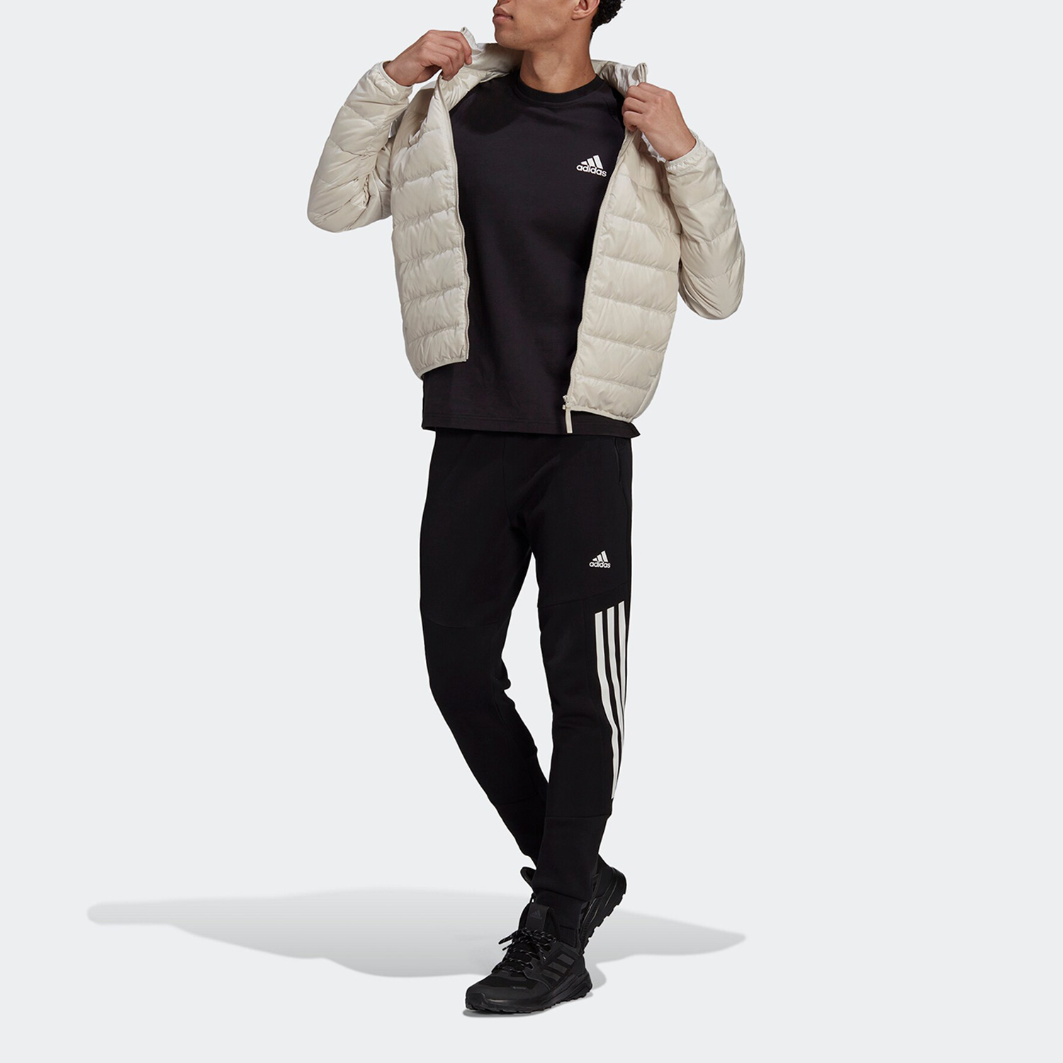 Adidas/阿迪达斯正品冬季新款男子户外运动立领保暖羽绒服 HK4647-图2