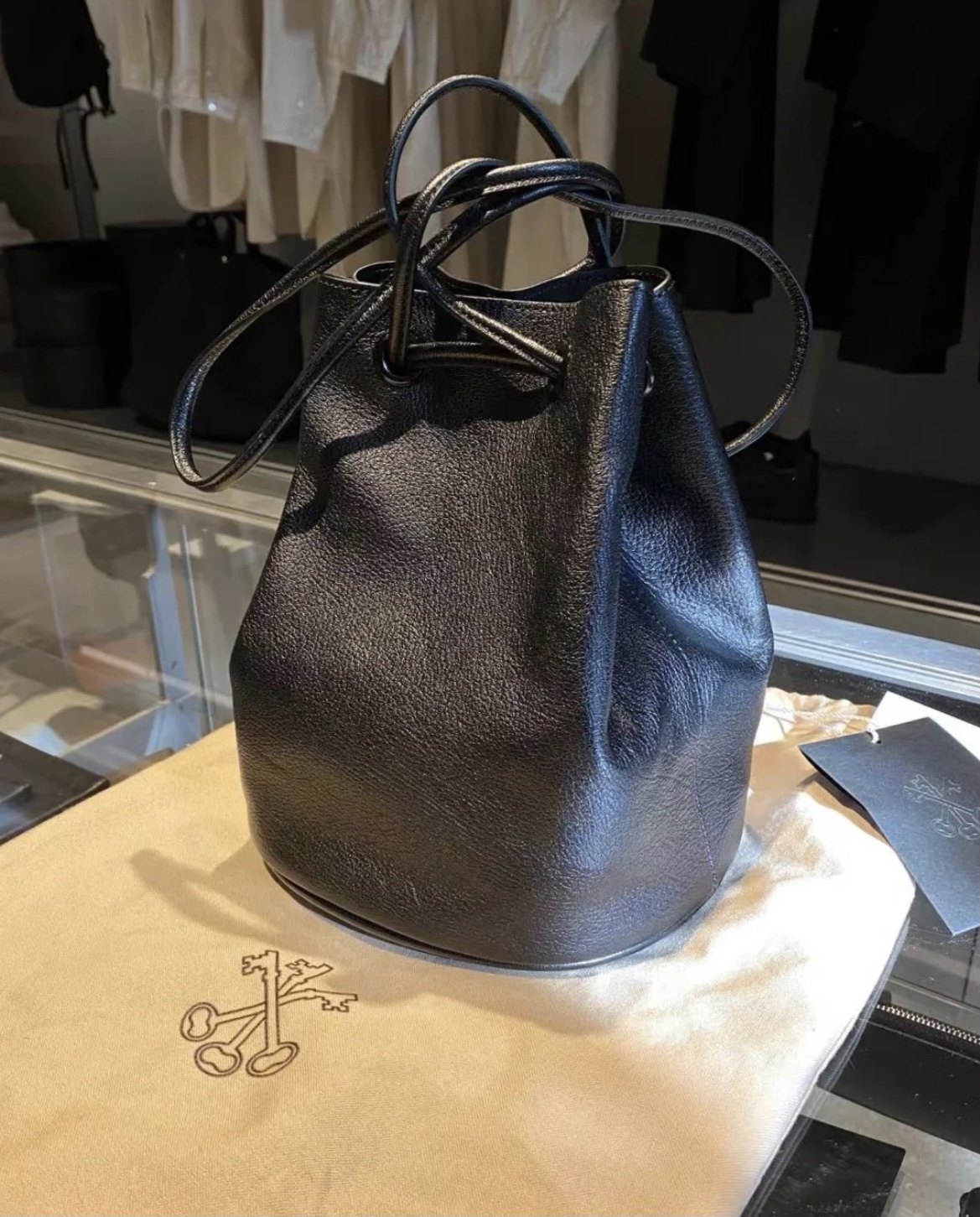 自留款日本 arts&science羊皮水桶包灯笼包   mini号,淘宝优惠券,粉丝福利购,淘宝优惠卷