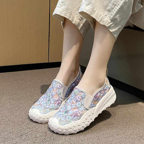老北京布鞋女2026新款夏季蕾丝透气中式国风渔夫鞋软底网鞋34小码 - 图1