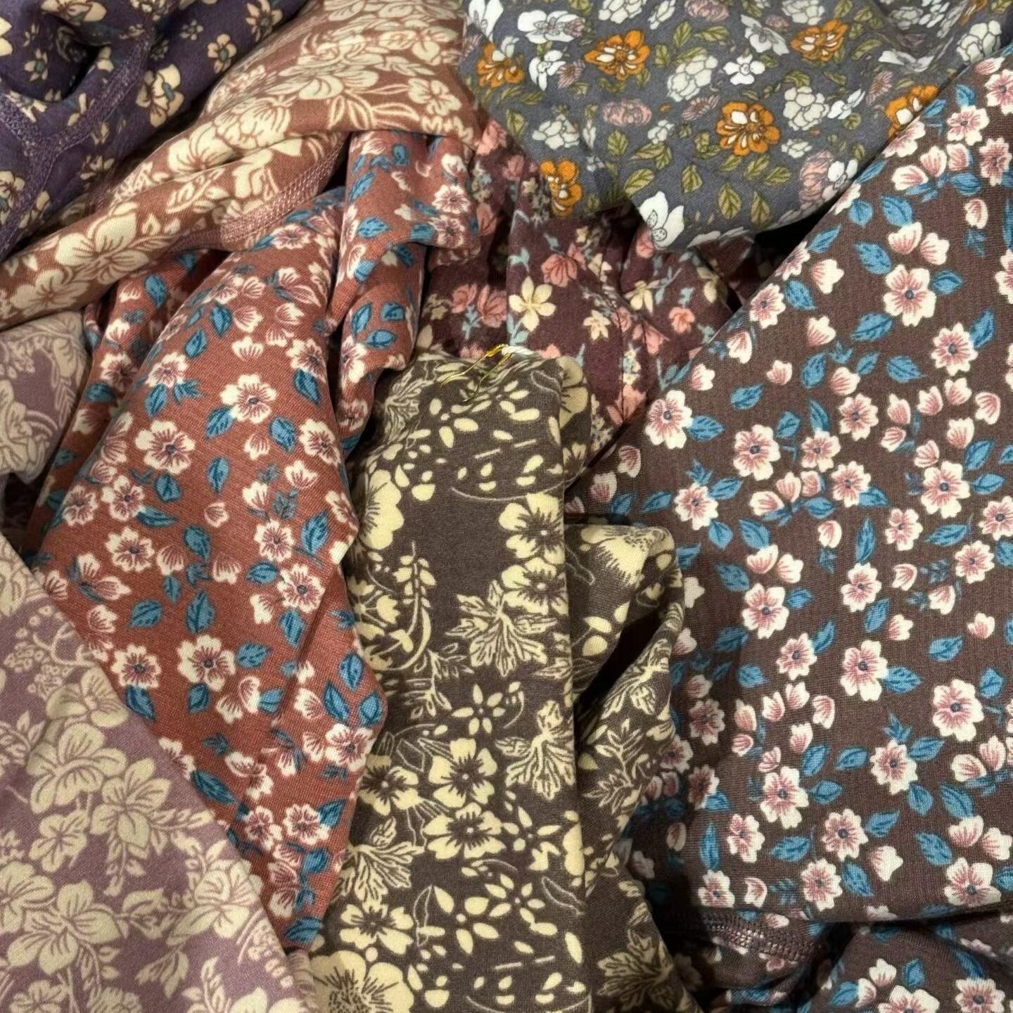 德绒秋裤女士款双面磨毛碎花裤高腰无痕款自发热不掉裆打底保暖裤