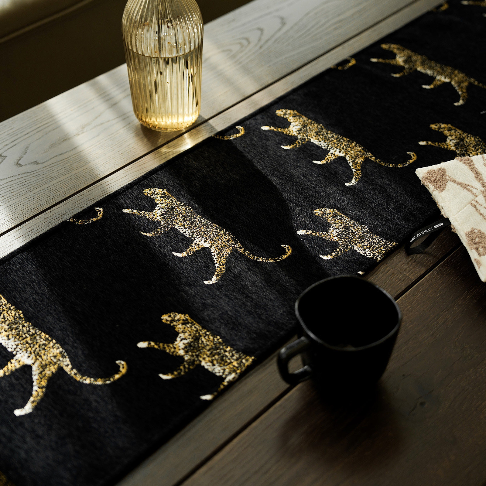 黑底金豹提花桌旗布艺流苏长条形电视柜桌布防尘防水鞋柜盖巾盖布,淘宝优惠券,粉丝福利购,淘宝优惠卷