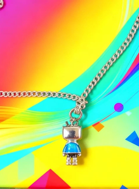 时尚可爱卡通风小机器人吊坠项链轻奢精致小巧锁骨链百搭日常饰品