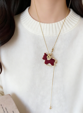 新年红色丝绒小马项链马年配饰