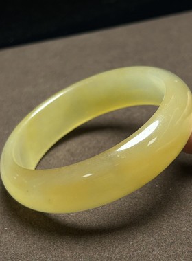 黄龙玉黄玉手镯女款云南石英岩玉镯子玉冰种带水草花手镯生日礼物