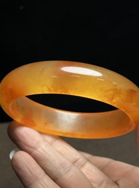 黄龙玉手镯石英岩玉镯子云南龙陵黄蜡石玉镯黄蜜蜡冰种手环百搭