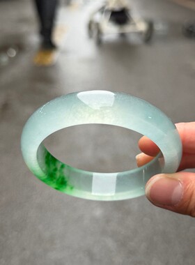 冰种飘花翡翠色玉手镯步离镯平替女石英岩玉手镯子飘花正圈镯