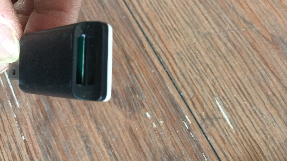 山索相机电脑读卡器