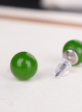 女士款碧玉银镀金镶嵌耳坠