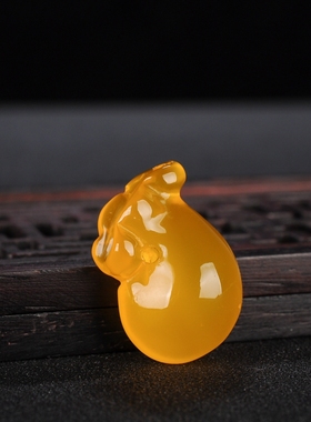 冰种玉髓小钱袋白色玛瑙挂件吊坠