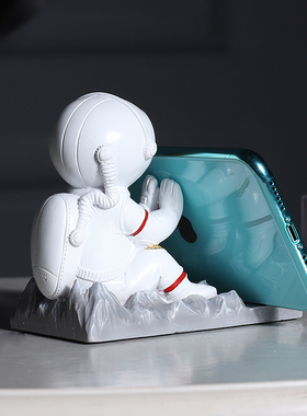 宇航员办公室桌面好物男生笔筒