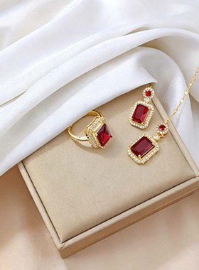 项链女韩式ins锆石祖母绿戒指小众耳环套装通勤耳饰气质锁骨链