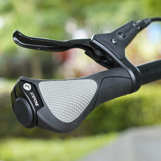 Ergonomic bicycle handlebar cover, no wrist pain