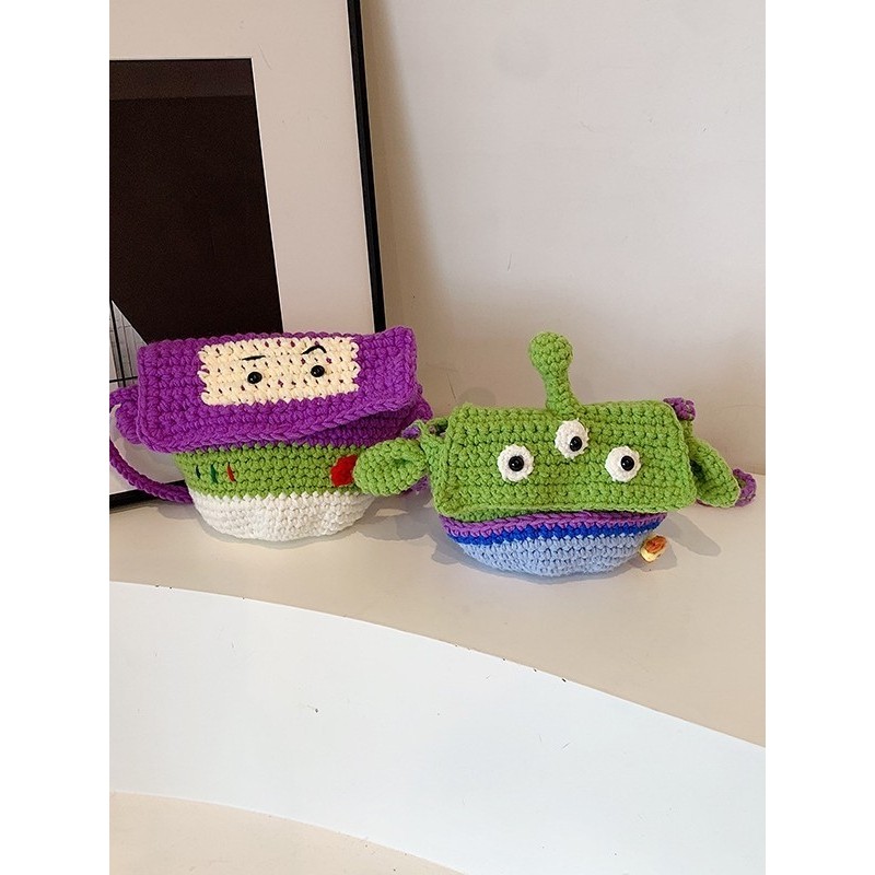 进口女包包韩版时尚手工针织童趣三眼怪可爱零钱手机包挎包,淘宝优惠券,粉丝福利购,淘宝优惠卷