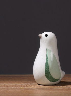 陶瓷轻奢简约手工彩绘装饰摆件