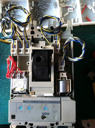 匹配施耐德29450辅助OF EZS EZD NSE CVS NS NSX 报警 SD SDE SDV - 图1