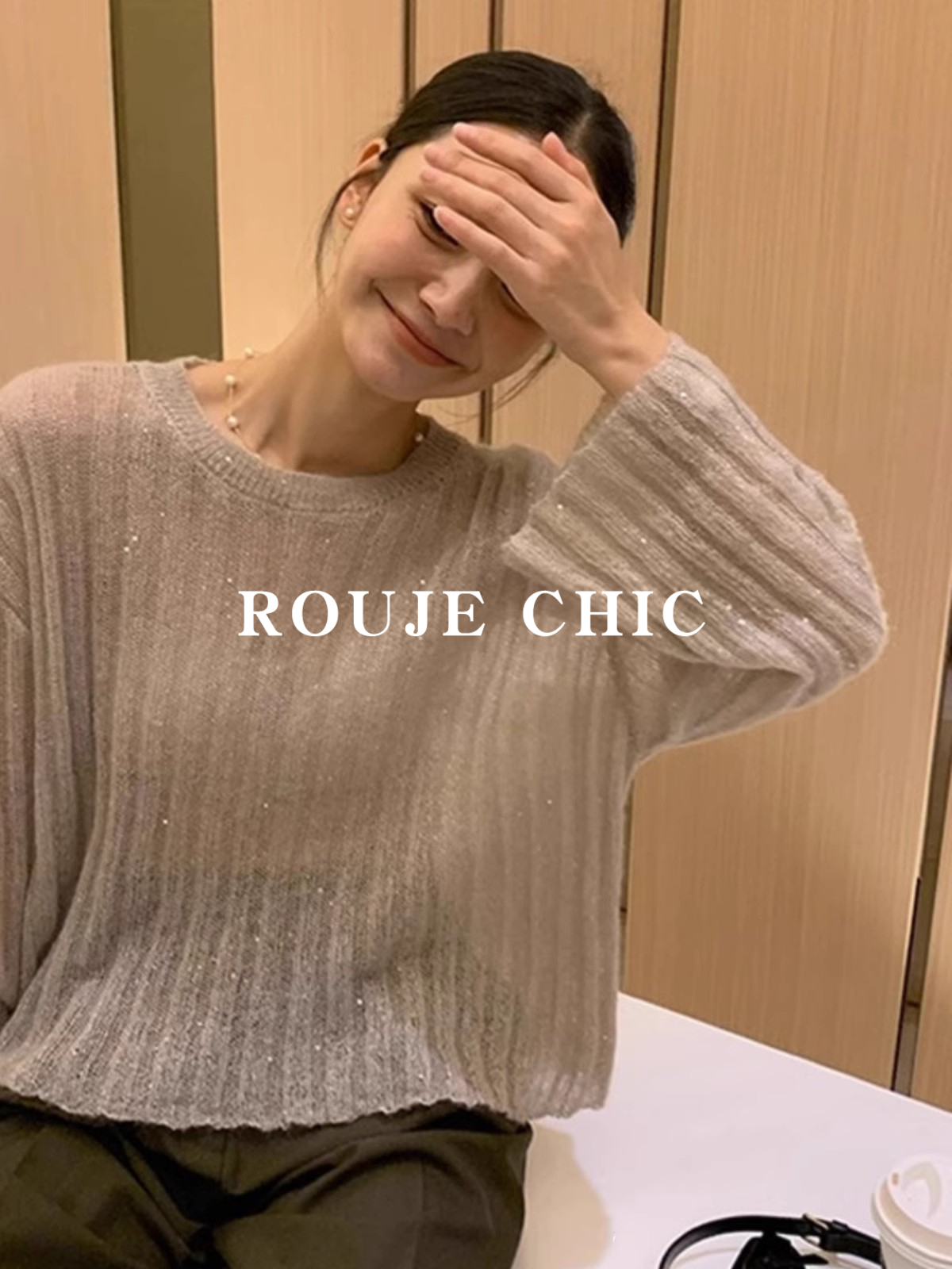 法国Rouje Chic法式2023秋季新款马海毛针织衫薄款亮片短款毛衣女 - 图1