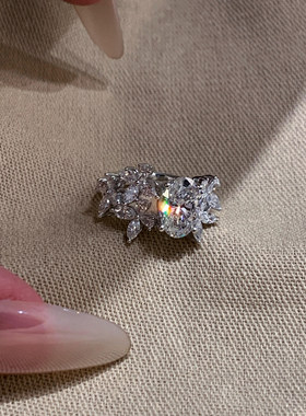 S925纯银爆闪鸽子蛋蝴蝶戒指轻奢