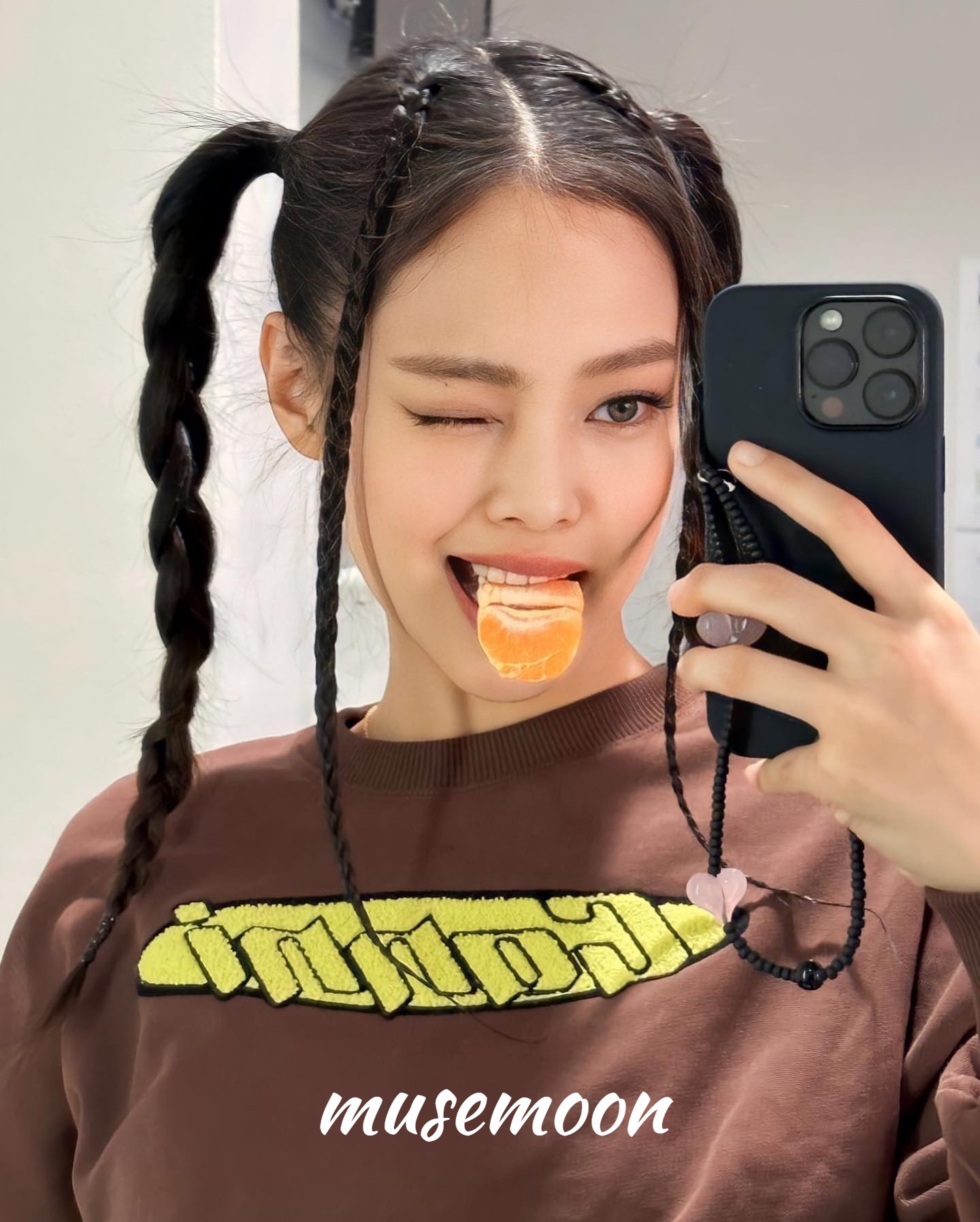 MUSEMOON ins极简黑色Jennie同款液态硅胶手机壳iphone15/14PROMAX适用苹果13中性风黑色软糯手感保护套12/11 - 图0