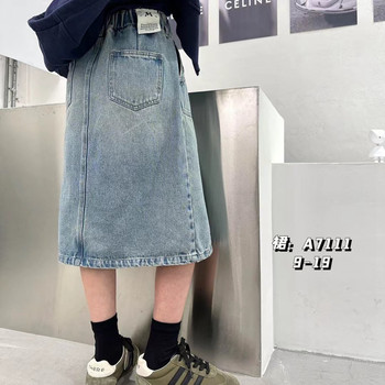 Big e small e 2024 spring and summer girls denim skirt skirt Korean style skirt big children fashion versatile children 7111