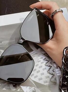 2025新款太阳眼镜女级感眼镜潮男士开 车防晒抗UV大脸网红太阳镜