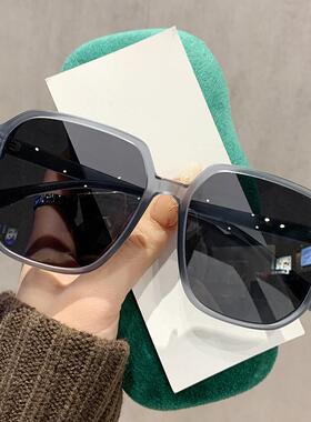 TR方形超轻偏光镜新款男女墨镜防紫外线大框显脸小开车专用太阳镜