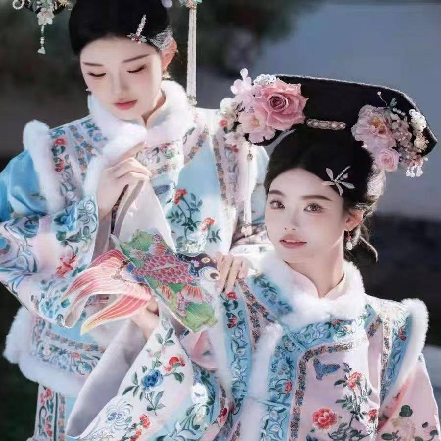 2025新清朝宫廷旗装格格服古装成人清代国风加厚汉服故宫马甲旗袍,淘宝优惠券,粉丝福利购,淘宝优惠卷