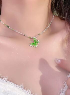 甜酷绿色串珠蝴蝶吊坠项链女夏小众设计感锁骨链高级感个性颈链潮