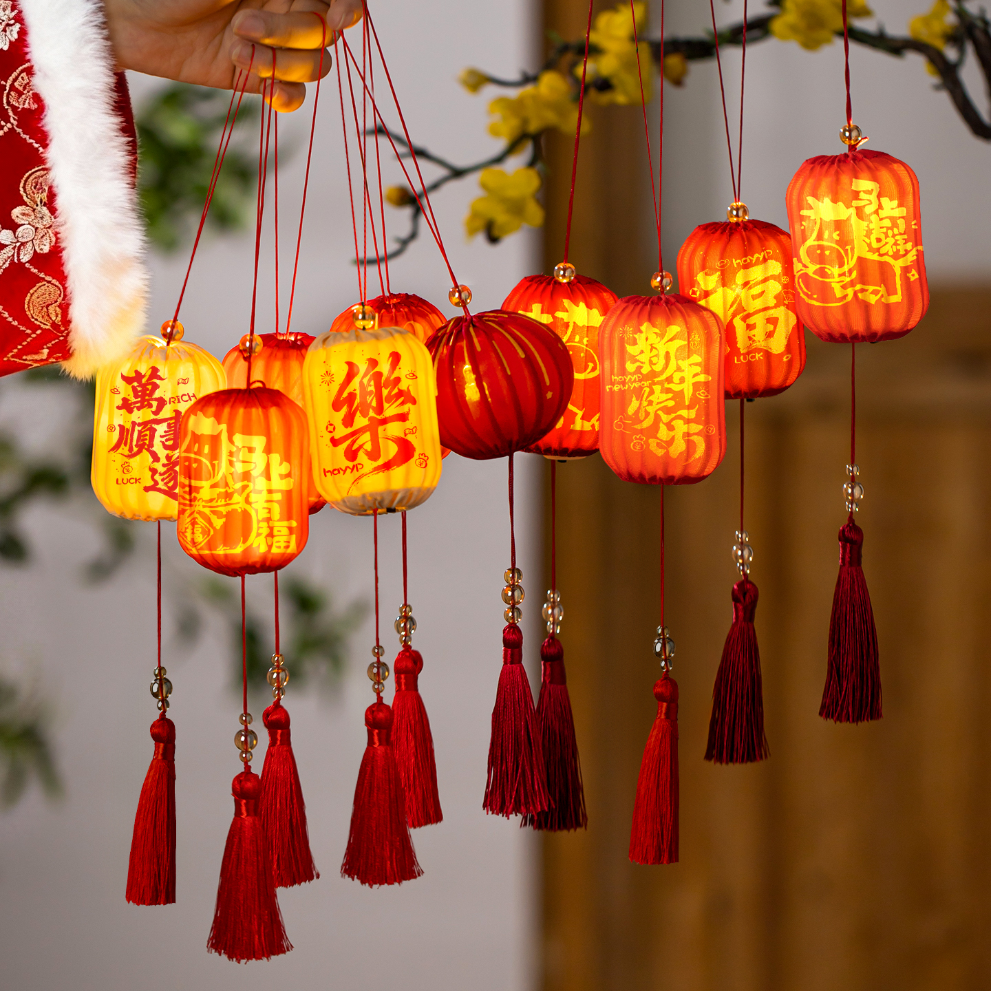 2026马年新年小灯笼装饰品挂件过年户外防水树上盆栽挂饰氛围布置 - 图2