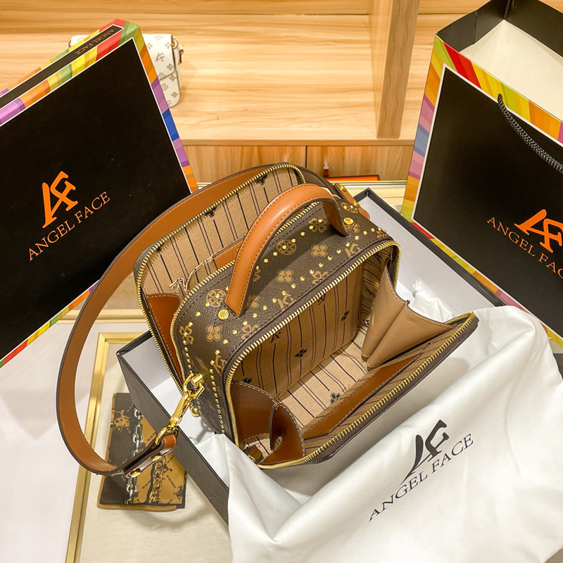 女2022新款百搭单肩斜挎高级手提包 奢奈美小方包